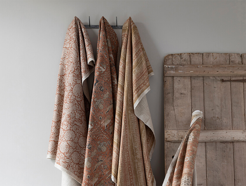 Spill Resistant V&A Sulawesi Splendour Flame and Corn